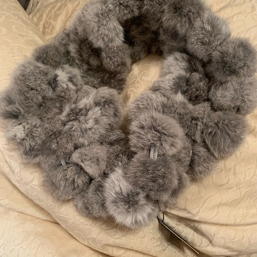 Saks Fifth Avenue Luxurious Gray Faux Fur Scarf